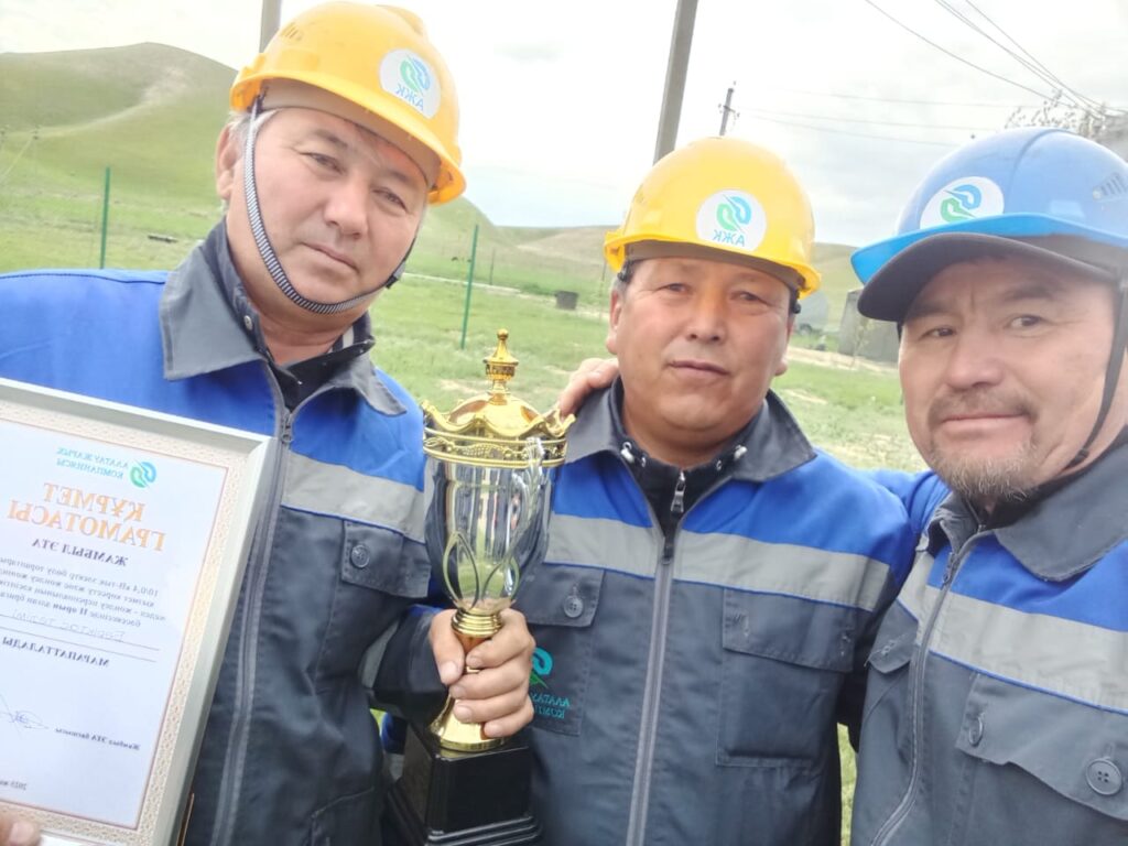 Денедегі қарт әйелдер